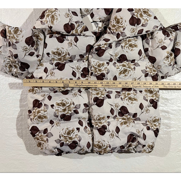 NWT Glamorous LuLus Seriously Comfy Light Grey Floral Jacquard Quilted Puffer XS - Picture 7 of 9